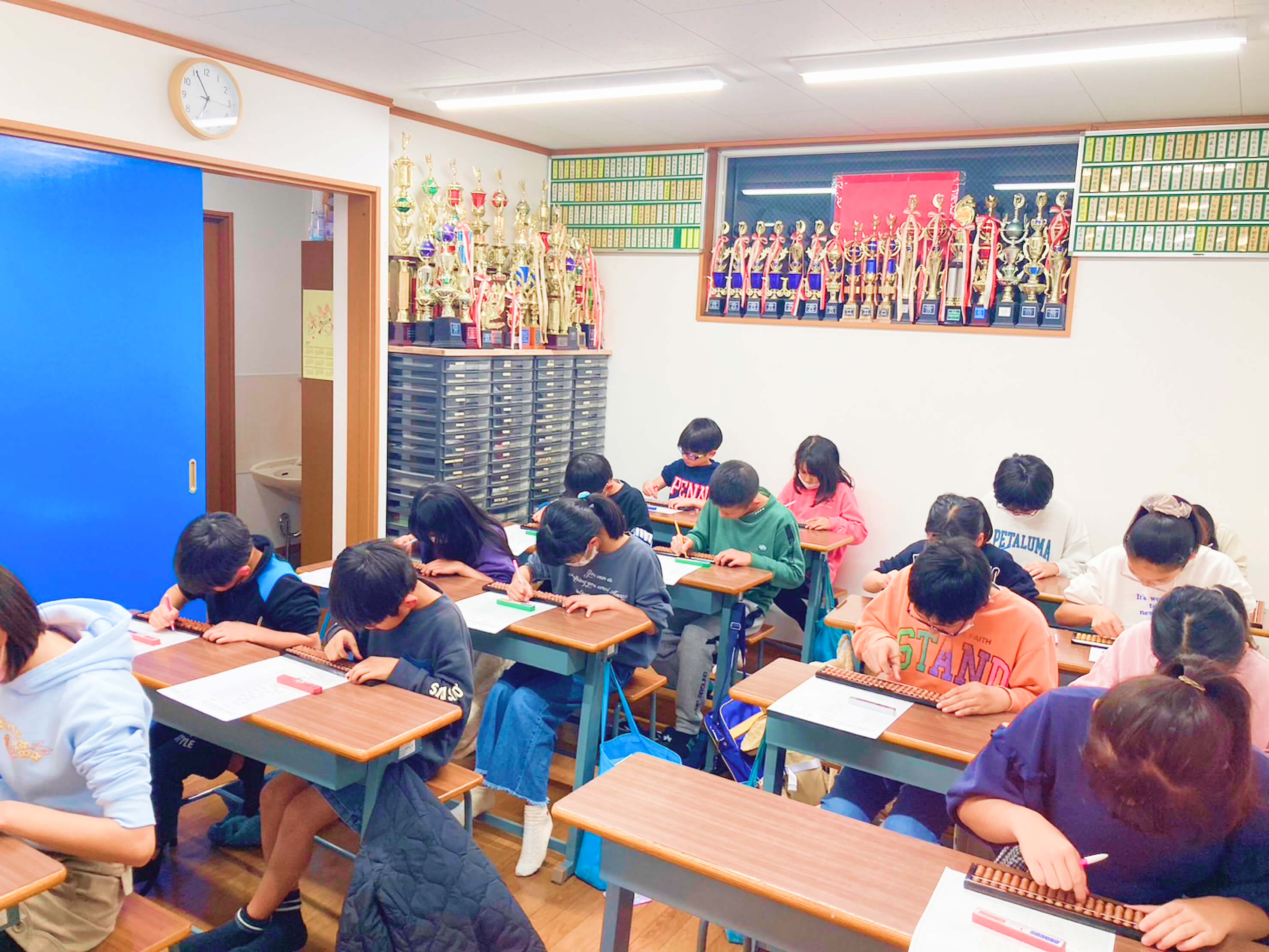 ぶれいんずSCの教室の様子